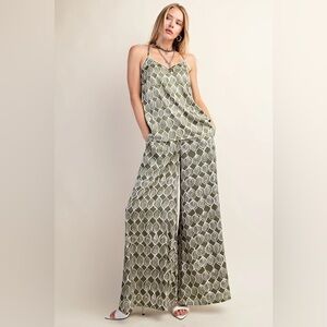 SOLD OUT Stylish Olive Set of Wide Leg and Top.  Size: Small